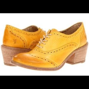 ISO Frye Maggie Oxford size 5.5